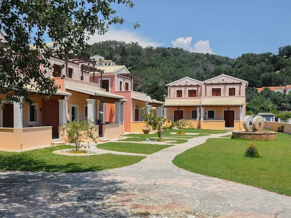 Erikousa villas