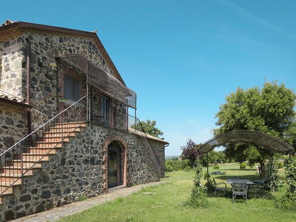 Propriété, Maison, Bâtiment, Ciel, Mur, Architecture, Immobilier, Domicile, Herbe, Zone Rurale