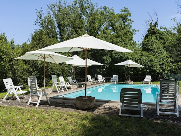 Water, Umbrella, Plant, Furniture, Swimming Pool, Sky, Chair, Shade, Tree, Outdoor Furniture