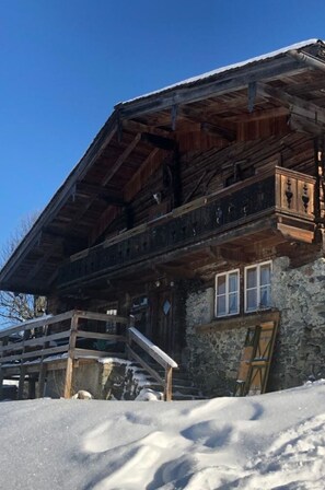 Ciel, Bâtiment, Fenêtre, Neige, Bois, Maison, Pente, Chalet, Toit, Paysage