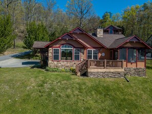 Smoky Mountain Cabin "Sunset View Chalet" - Open Side Deck with Table and Chairs