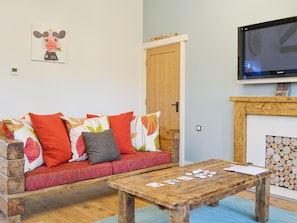 Comfy living area | ’Ow Do - Dringhoe Hall Cottages - Dringhoe Hall Cottages, Driffield, near Bridlington