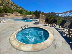 One of 4 hot tubs at East Zion Resort