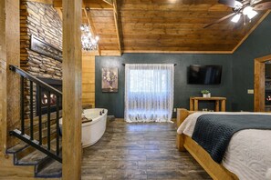 Large Open Master King Suite