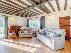 Living room. A great sized room for family or a friends get together | Mark Farmhouse, Tillingham, near Southminster