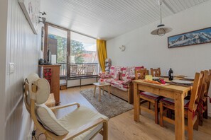 Living and dining room