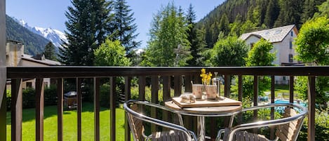 Sunny Private balcony with a Mont Blanc view