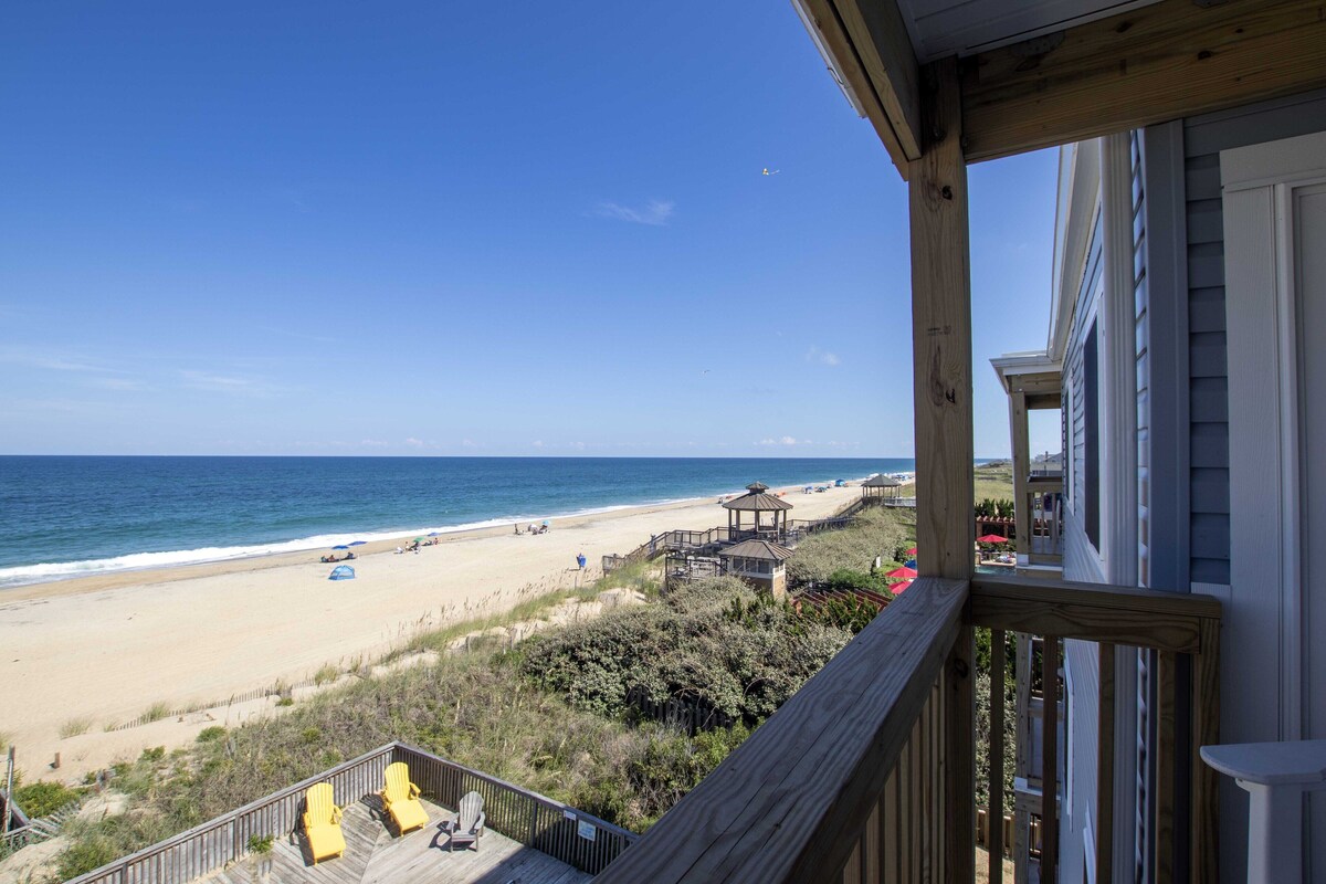 KD220, Feelin Nauti- Oceanfront, Community Pool and beach walkway!