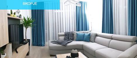 Azure Luxury Sky Apartment bedroom 11,66 sq m