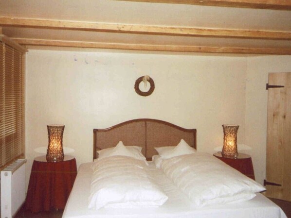 Cosy double bed.