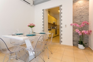 In-room dining