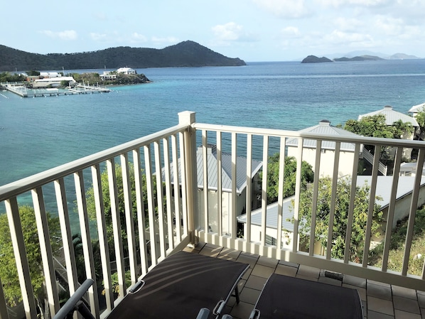 Panoramic Water Views!
