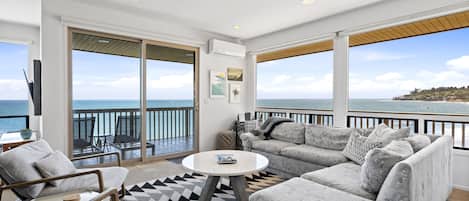 Living room w/ panoramic ocean views