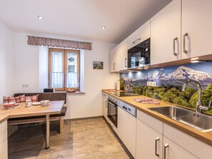 Ferienwohnung Watzmannblick Maria Gern-Küche