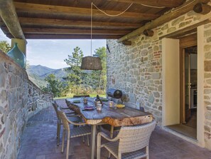 Propriété, Pièce, Bâtiment, Immobilier, Maison, Meubles, Patio, Porche, Design Intérieur, Biens