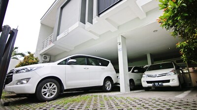 Cozy Residence at Surabaya Centre