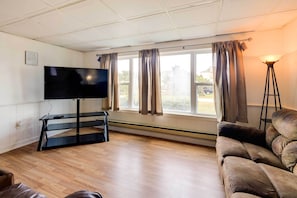 Living Room | Free WiFi