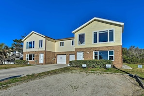 Parking | Driveway (2 Vehicles)
