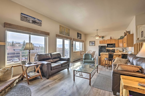 Silverthorne Vacation Rental | 2BR | 2BA | 823 Sq Ft | Stairs Only Access