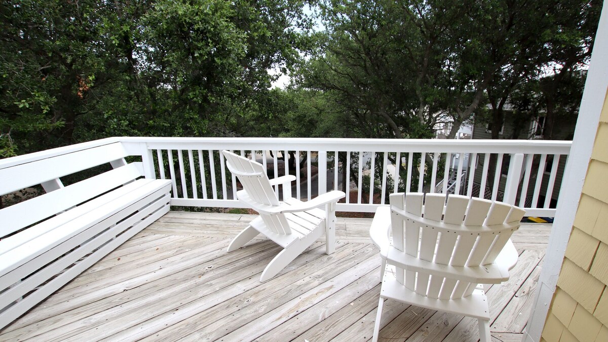 13, Tree Tops- Oceanside, Community Pools, Community Tennis, Hot Tub