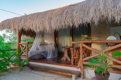 Bungalow en Punta Coco cerca de la playa.