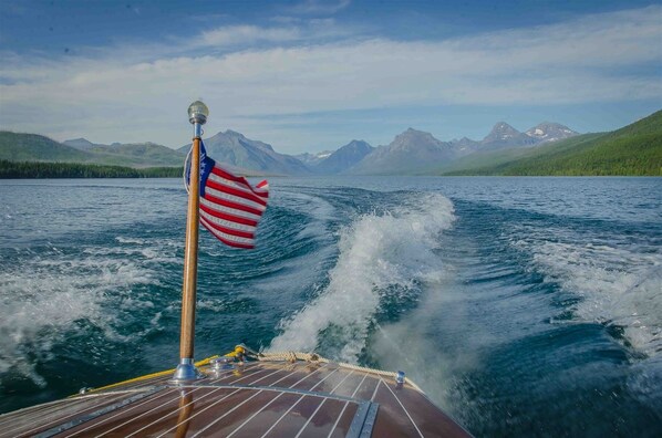 Enjoy Lake McDonald out your front door Boat not included in rental