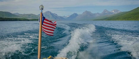 Enjoy Lake McDonald out your front door Boat not included in rental