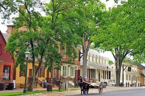 Colonial Williamsburg 5.1 Miles Away