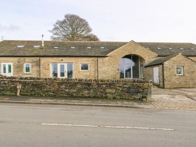 Lower Rookes Farm, Barn Cottage, HALIFAX