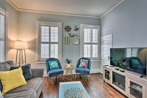 The charming interior blends modern style with beach influence.