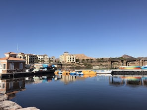 Boat rentals at Lake Las Vegas Sports
