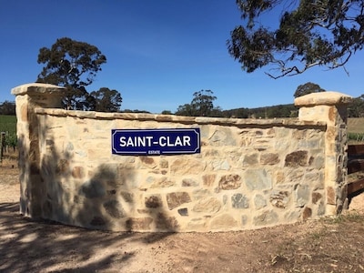 Saint- Clar Estate Cottage