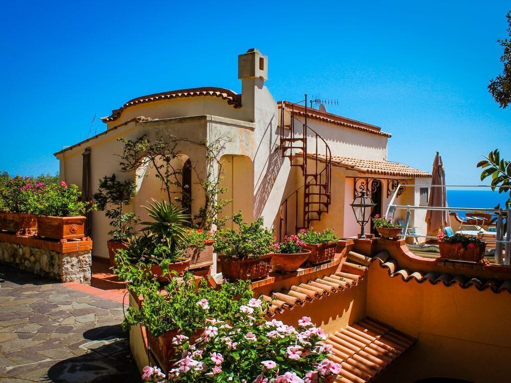 Picture of villa