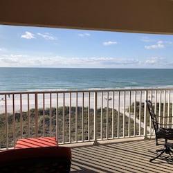 Indian Rocks Beach Views From The Private Top Floor Balcony - Indian Rocks Beach Views From The Private Balcony. Ideal For Sunset Views, Morning Coffee, Happy Hour, and Everything In between!