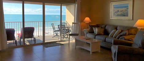 Catch Every Sunset From The Comfort Of Your Couch! This Condo Ov - Catch Every Sunset From The Comfort Of Your Couch! This Condo Overlooks Indian Rocks Beach, and The Gulf Of Mexico!