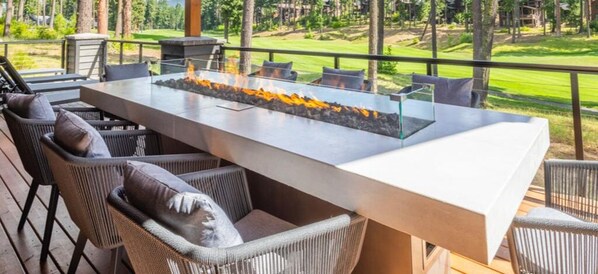 Outdoor dining