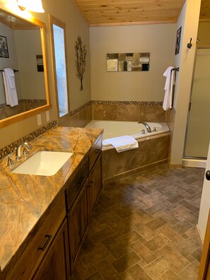 Master Bath, Dbl sink, Jacuzzi tub, Shower, cupboards