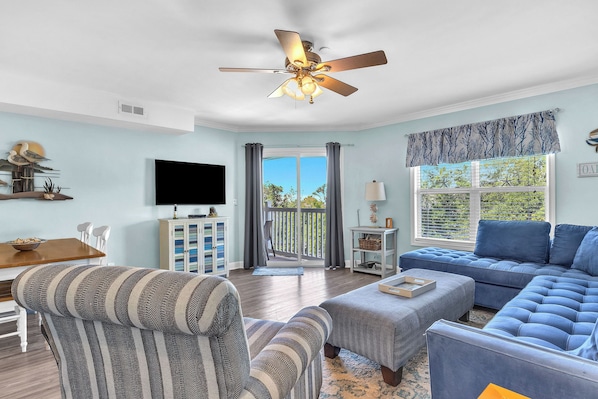 Living Area - Northwest