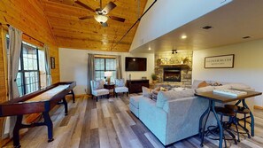 Glover-Bluff-Living-Room(1)