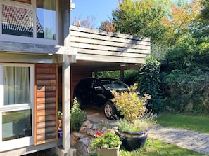 Arrière-Cour, Propriété, Cour, Maison, Plate-Forme, Arbre, Toit, Bâtiment, Pergola, Aménagement Paysager