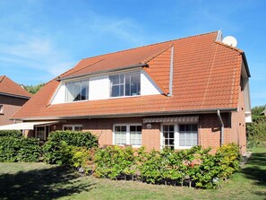 Pflanze, Himmel, Eigentum, Fenster, Gebäude, Wolke, Haus, Grundstueck, Holz