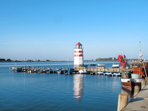 L'Eau, Ciel, Jour, La Tour, Lac, Balise, Cotiers Et Relief Océaniques, Voie Navigable, Horizon