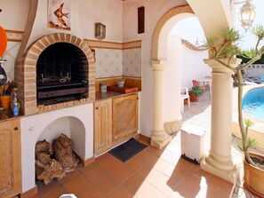 Eigentum, Pflanze, Interior Design, Zimmerpflanze, Wand, Fussboden, Holz, Fenster, Grundeigentum, Wohnzimmer