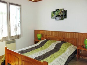 Chambre, Pièce, Meubles, Lit, Propriété, Drap De Lit, Vert, Cadre De Lit, Literie, Design Intérieur