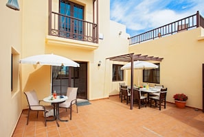 Delightful Costa Teguise Villa | 4 Bedrooms | Large Private Pool | Villa Ellen | Lanzarote
