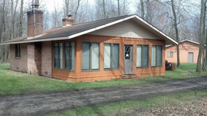 Cozy Up-North Cabin on 100 acres!