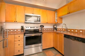 “Great home. We appreciated that the kitchen was so well stocked - “Great home. We really appreciated that the kitchen was so well stocked, it made dining in an easy option”