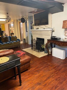 Big cozy basement close to downtown!