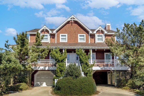 Front Exterior of Ocean Hideaway