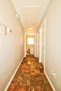 End of Summer Sale! Private Cozy Home *Middle of Downtown Plano* Sanitized!